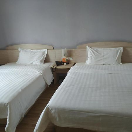 7Days Inn Zhongshan People'S Hospital Holiday Square Eksteriør bilde
