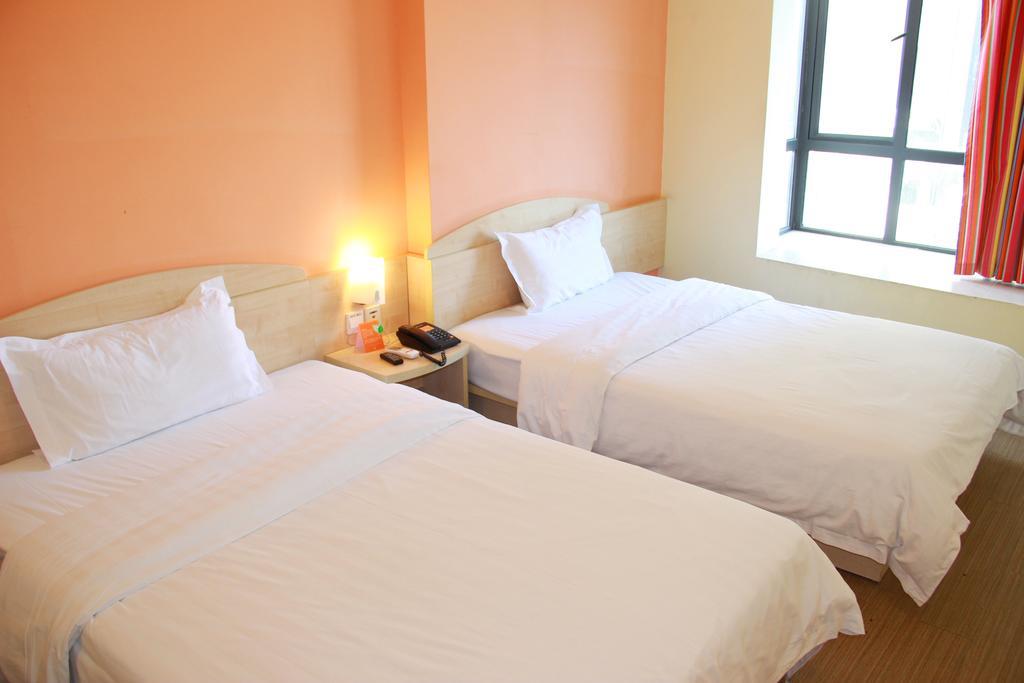 7Days Inn Zhongshan People'S Hospital Holiday Square Eksteriør bilde